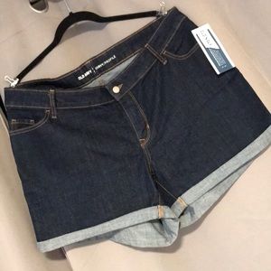 Curvy rolled cuff dark wash shorts, slight stretch